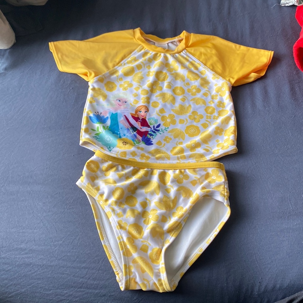 Bathing suit